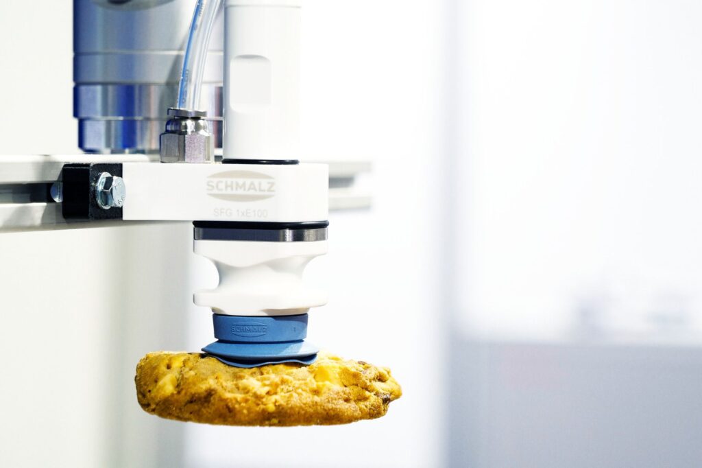 Der Strömungsgreifer SFG im Hygienic Design zielt mit seiner hohen Saugleistung auf hochdynamische Prozesse. Bild: J. Schmalz GmbH
