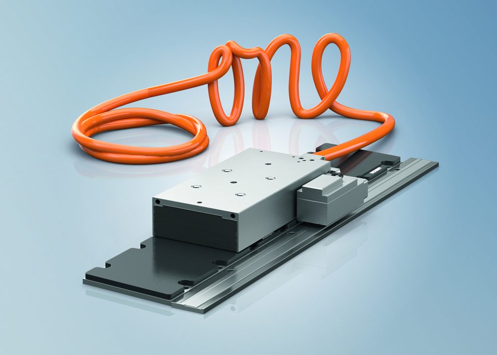 Mit den Linearmotoren AL8000 und AL8100 lässt sich über das integrierte Feedbacksystem nun auch die One Cable Technology (OCT) von Beckhoff nutzen. Bild: Beckhoff Automation GmbH & Co. KG