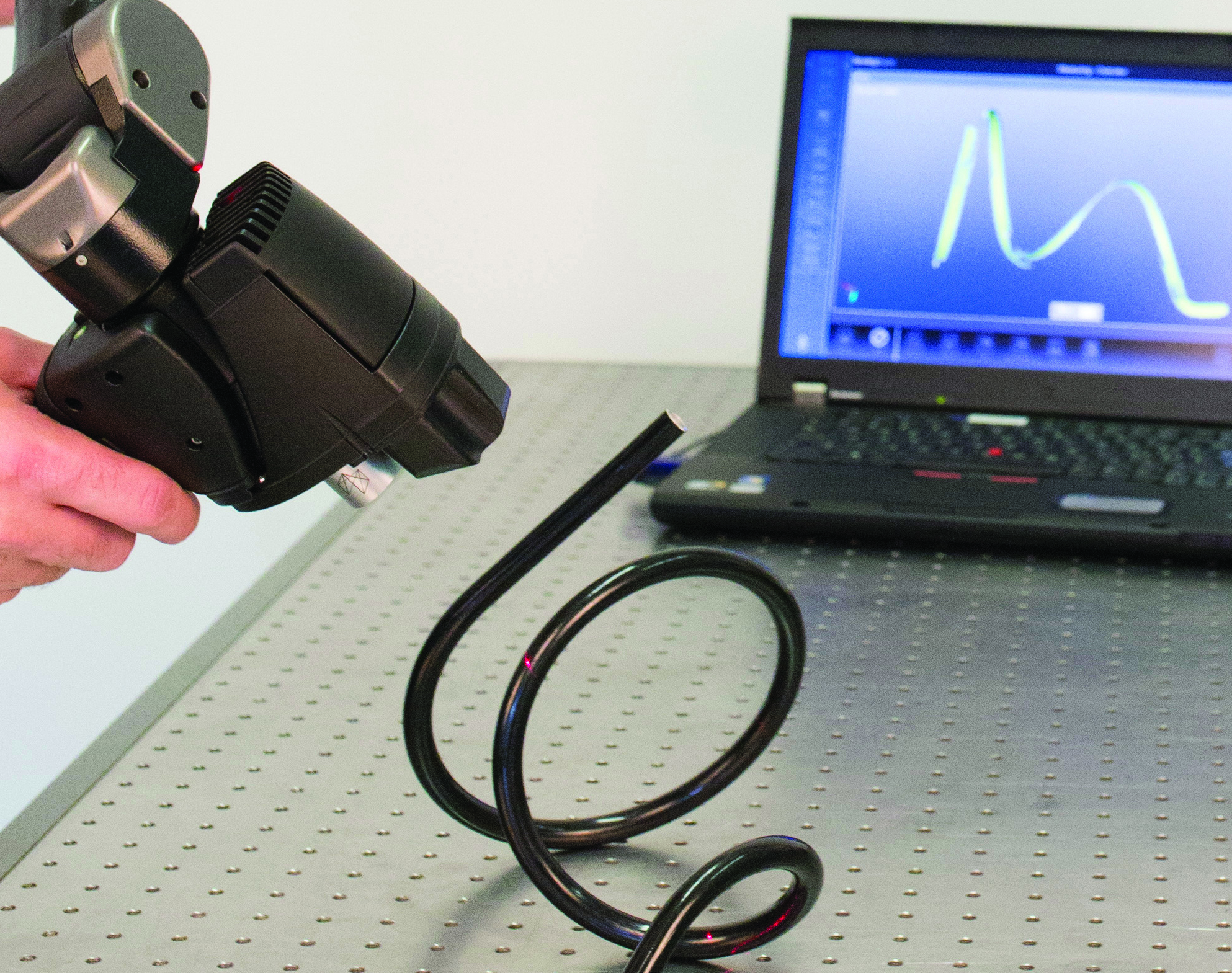 web 141874 BendingStudio with Absolute Arm Application2