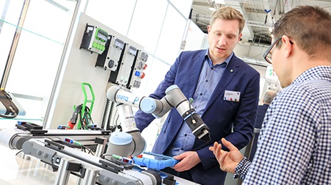 Jubiläum und neuer Vertriebsleiter bei Dahl Automation