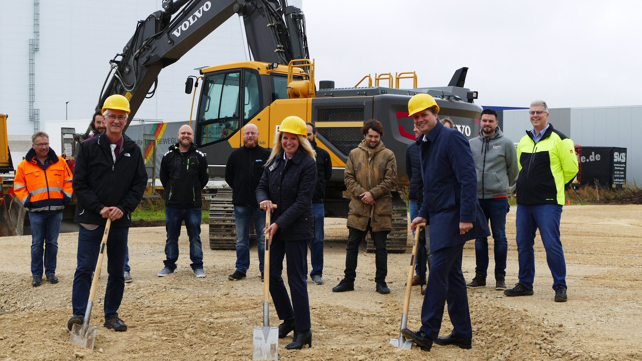 Wenzel eröffnet neues Entwicklungszentrum