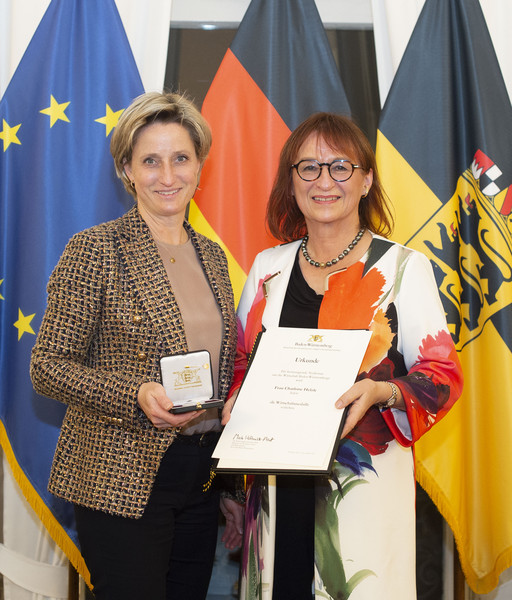Hema-Geschäftsführerin erhält Wirtschaftsmedaille