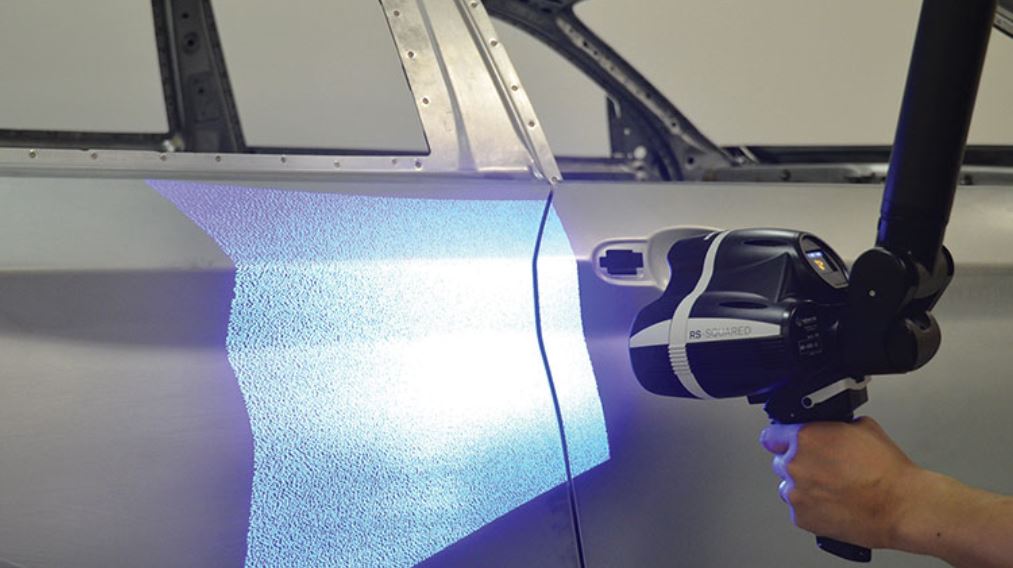 Streifenlichtscanner für mobile Messarme