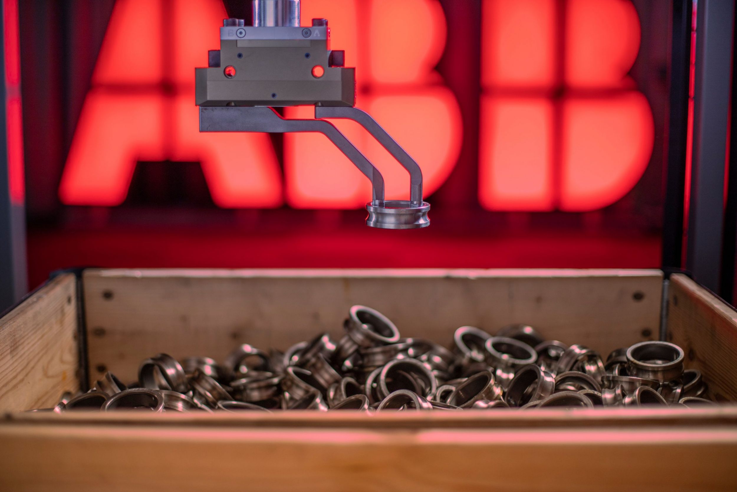 ABB Robotics eröffnet Bin-Picking-Versuchszentrum
