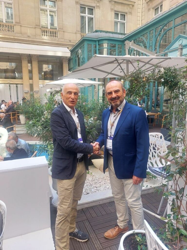 650946730a4ea463a7e4a3c4 SATLANTIS 20231005140027