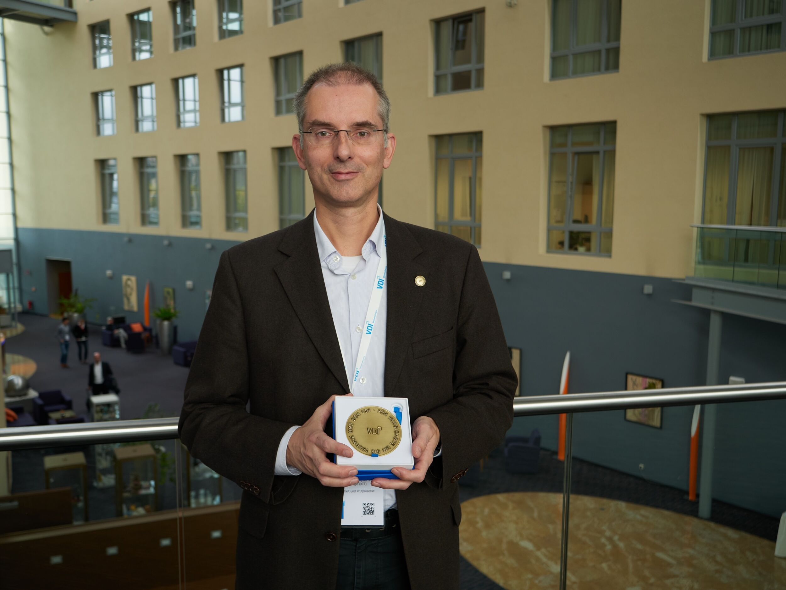 VDI Ehrenplakette an Prof. Heizmann