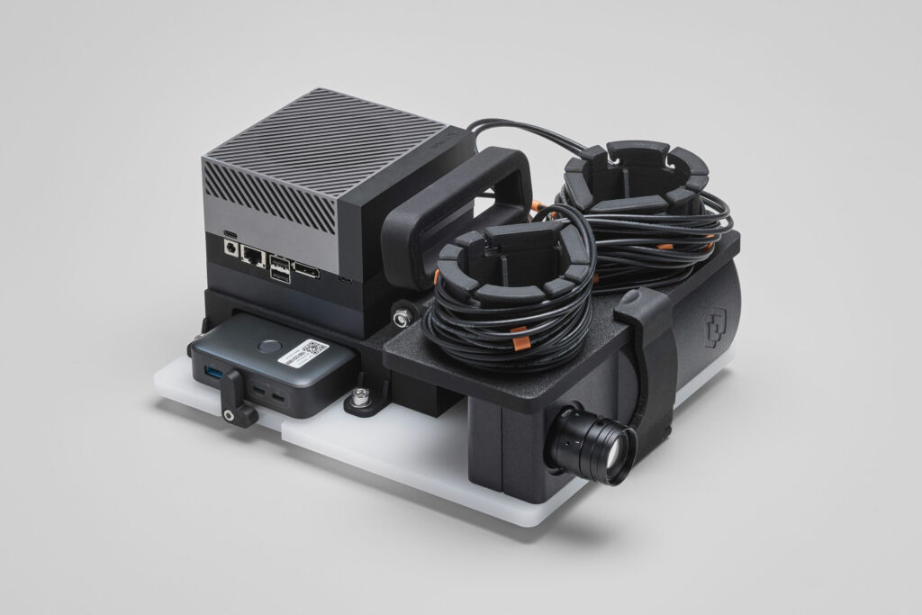 Using snapshot hyperspectral imaging, the Living Optics camera extracts spectral data across the image at video rates to deliver real-time insights.