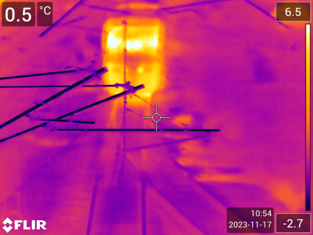 Bild 1 | Der Servicebereich Technik der Abteilung Technisches Consulting Ost der DB Energie wird konzernweit immer wieder um Hilfe gerufen, wenn es ein technisches Problem gibt, das mit einer Wärmebildkamera untersucht werden soll.