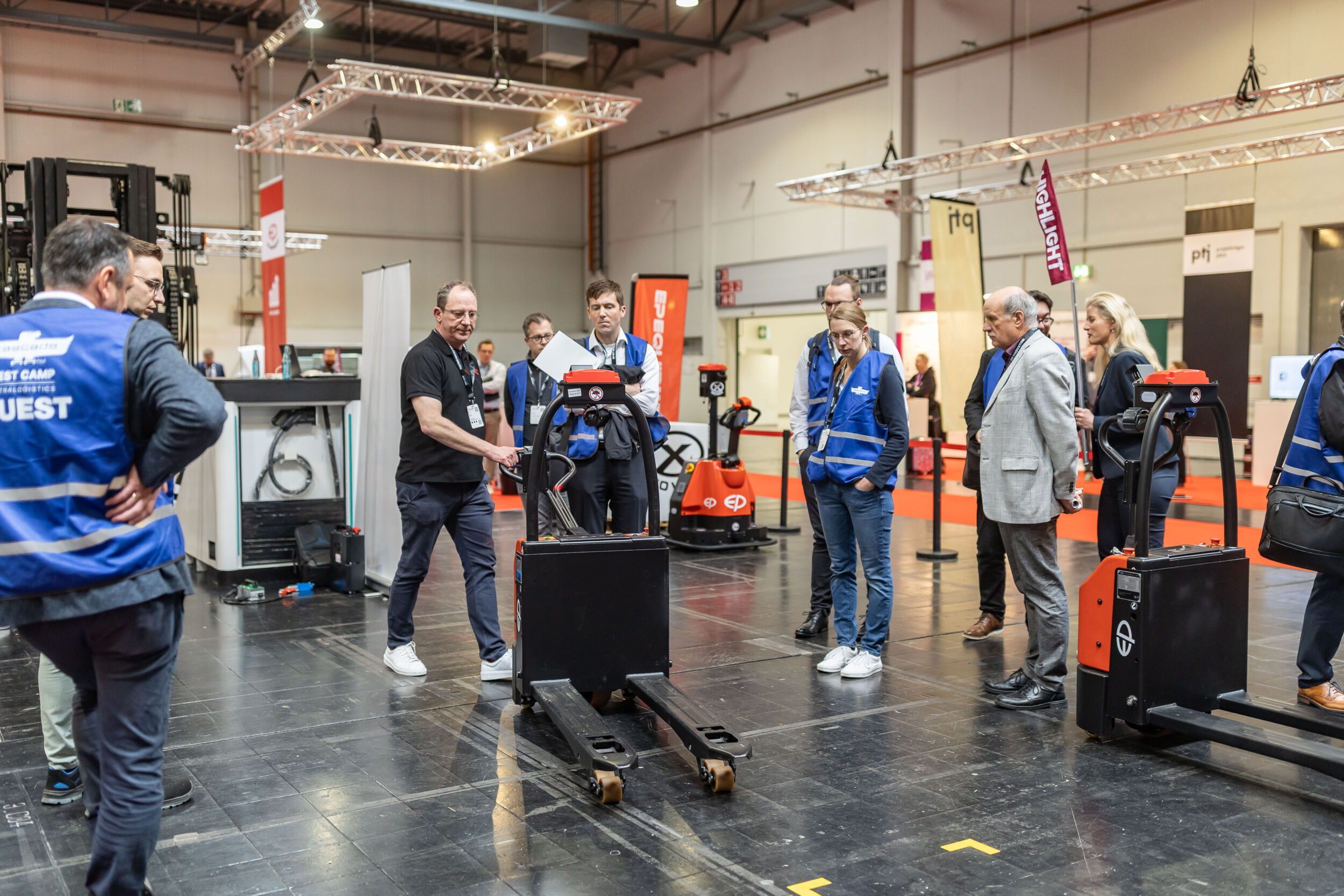Knapp 1.000 Besucher beim Test Camp Intralogistics