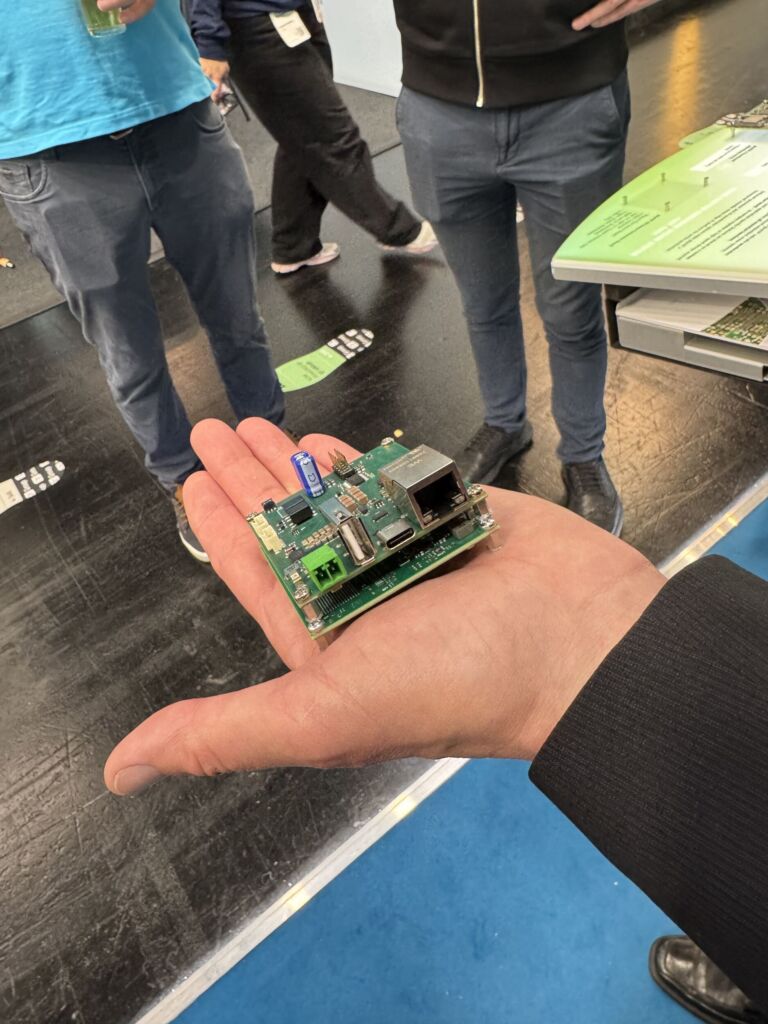 Die Vision Integration Platform phyVIP von Phytec besteht aus einem fertig entwickelten Basisboard und einem projektspezifischem Connector-/Expansion-Board.