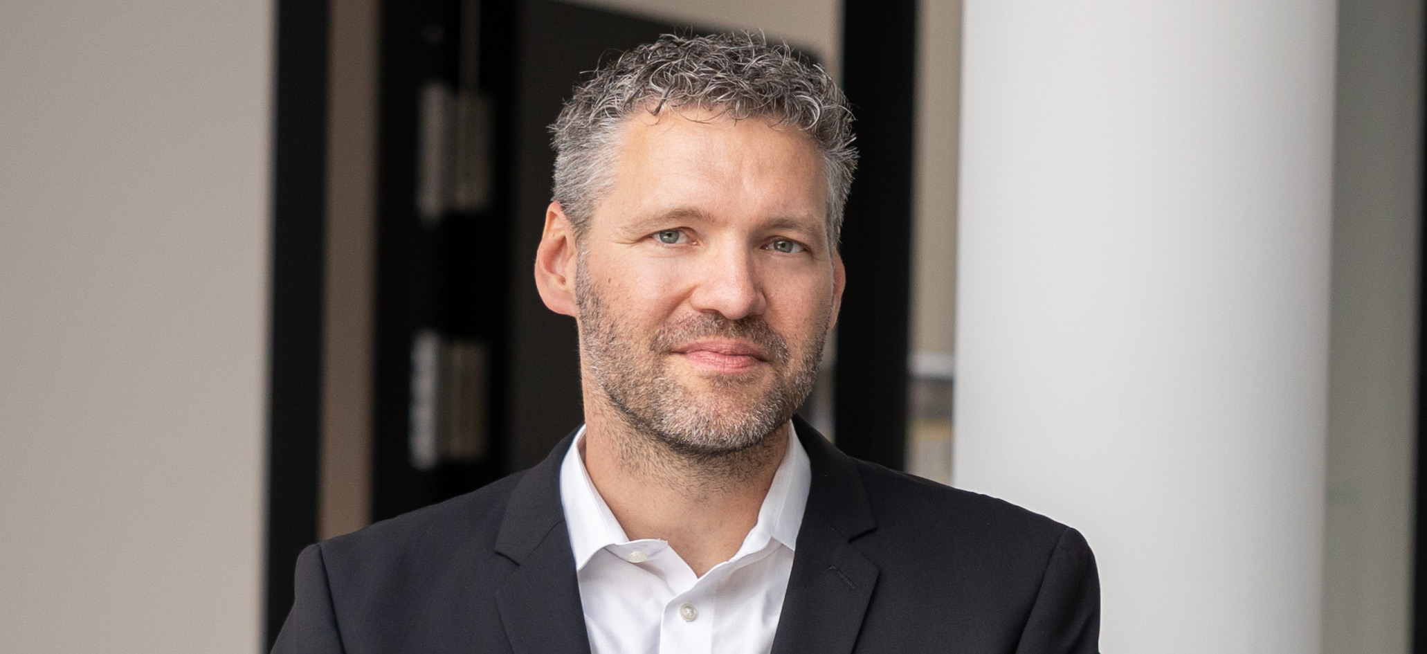 caq florian schwarz quer