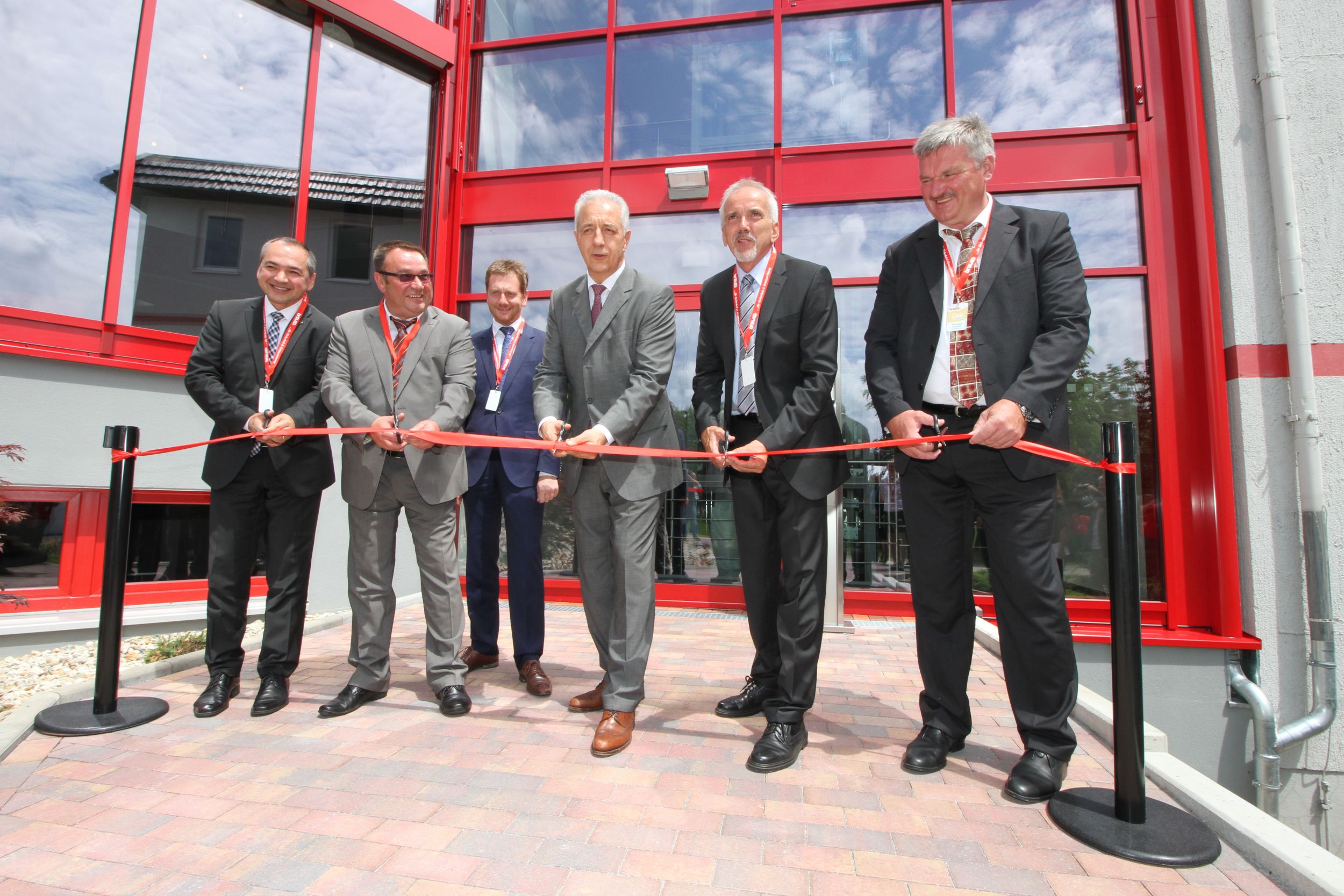 Brewes GmbH: Einweihung des neuen Firmengebäudes