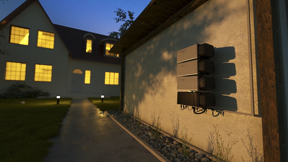 Solarwatt entwickelt ersten vollständig modularen Stromspeicher der Welt