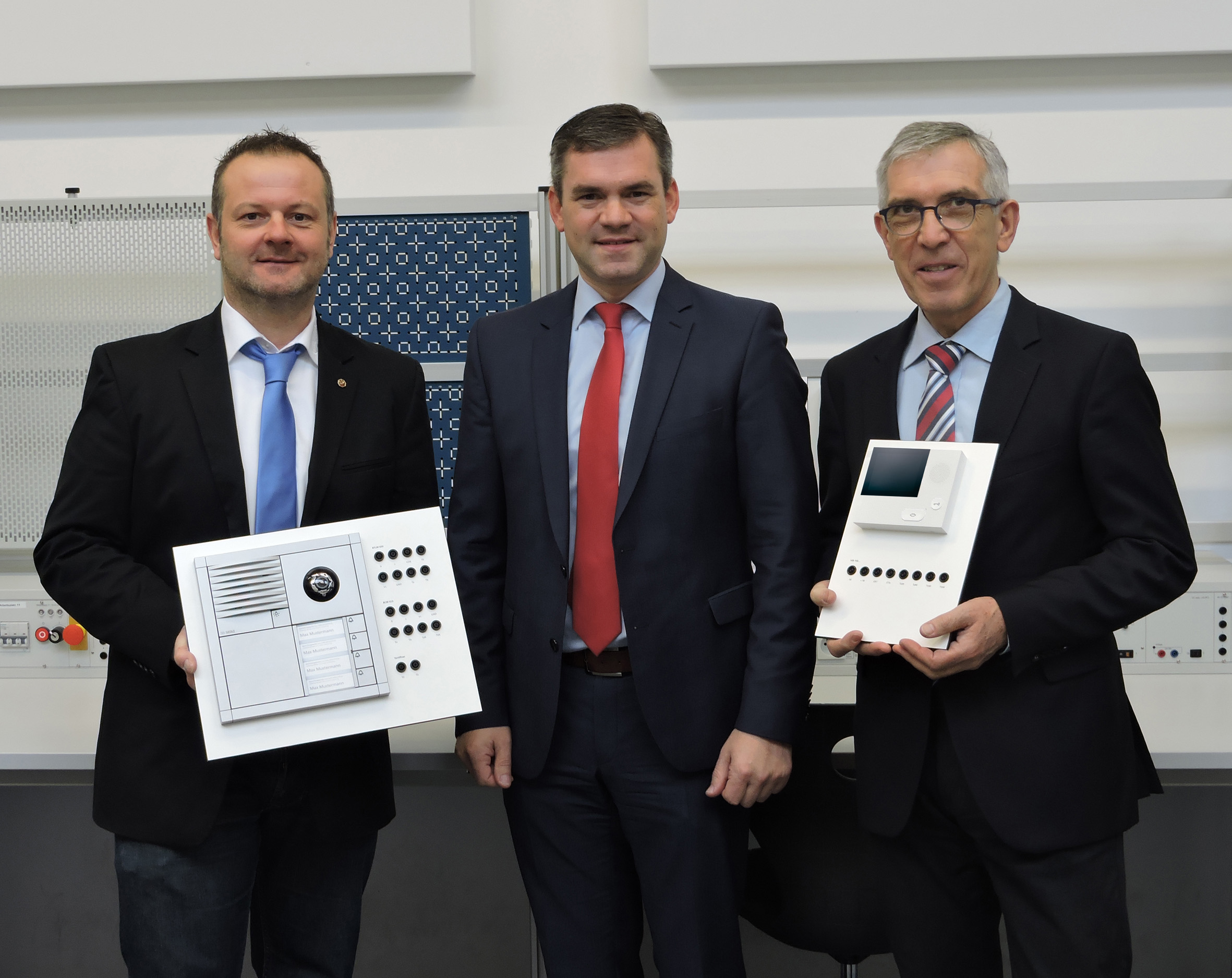 Siedle-Elektrotechnik für die Lernfabrik 4.0
