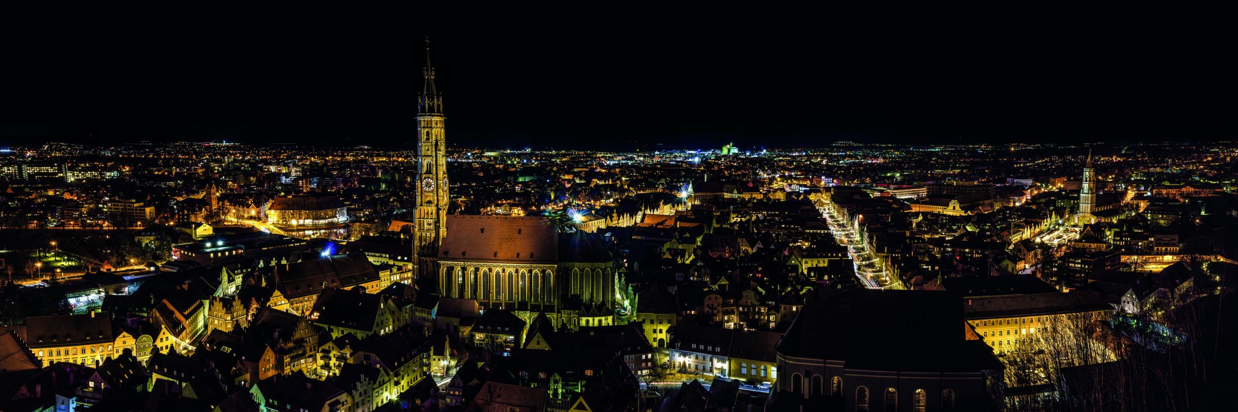 Gelbes Licht als ökologisch vorteilhafte Lösung 166768_Stadtbeleuchtungsbeispiel