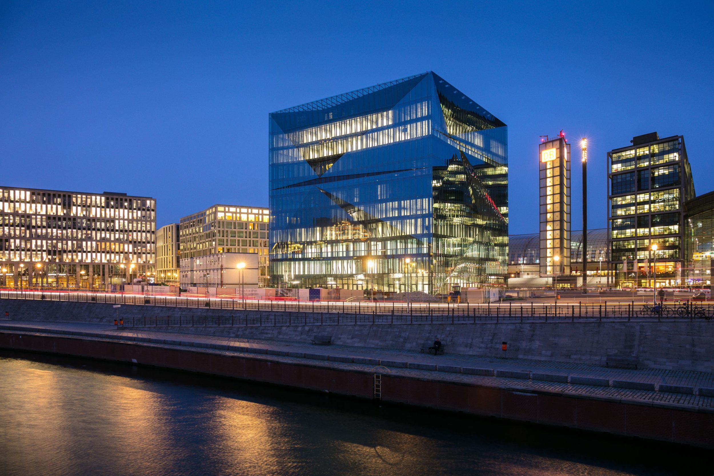 Kommunikation über das Licht im Cube Berlin 273514