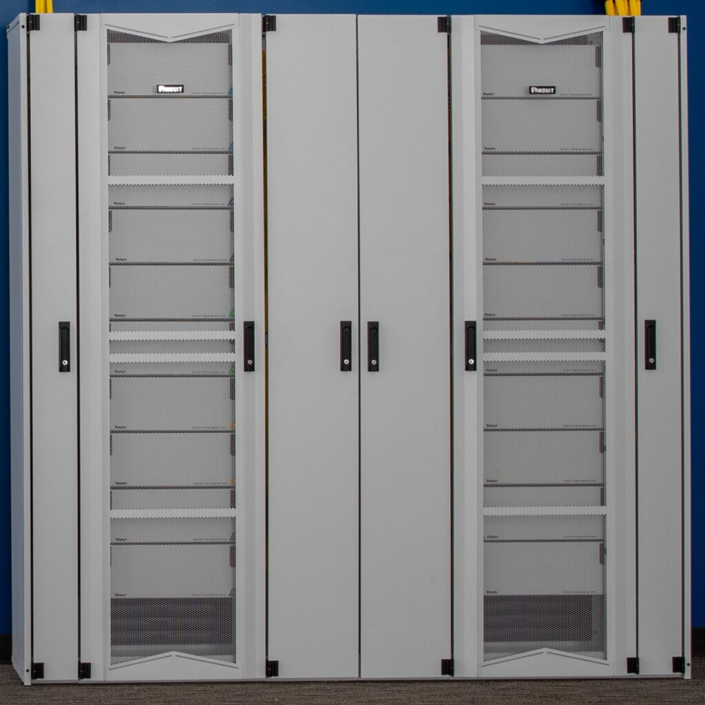 Modularer Optical Distribution Frame
mit abschließbaren Türen