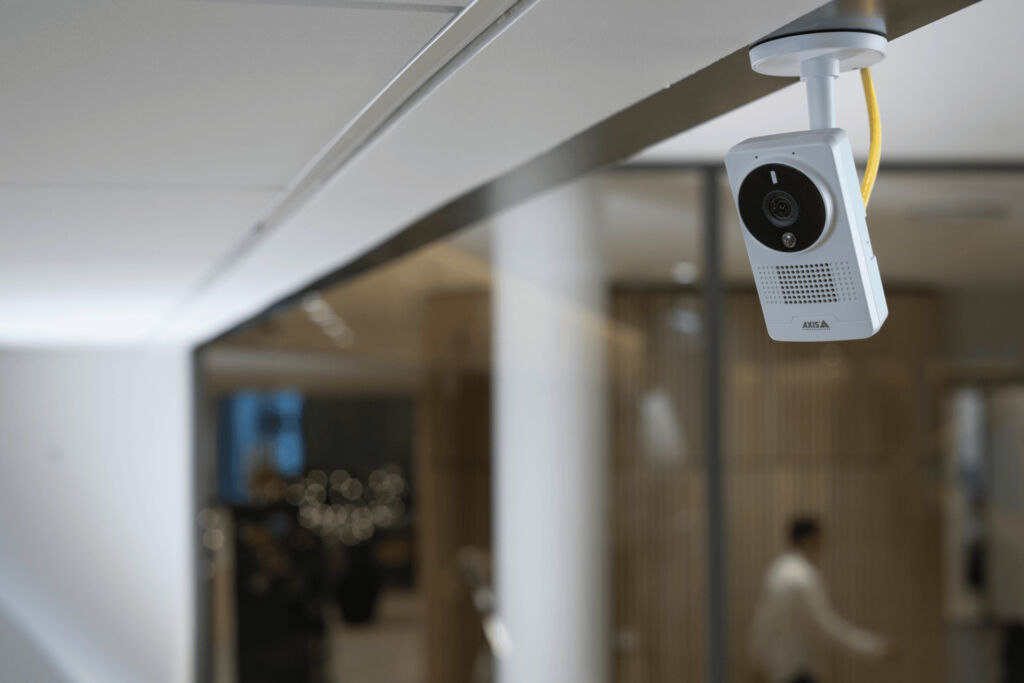 Speziell trainierte Algorithmen &uuml;bernehmen die Analyse des 
von der Kamera generierten Videomaterials. 