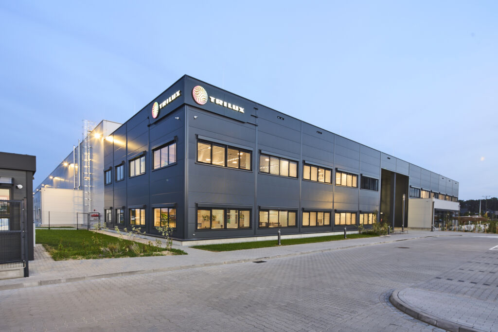 331443 20568 TRILUX Werkser ffnung Polen 2