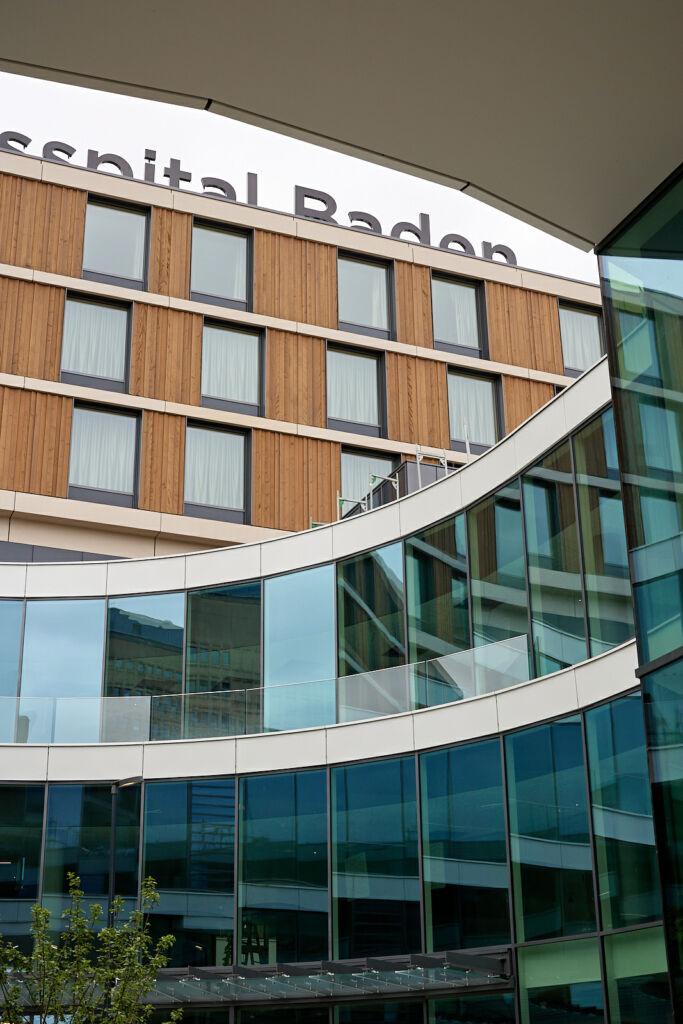 Siemens&rsquo; kundenspezifische IoT-Plattform verbessert Patientenerlebnis und optimiert Betriebsabl&auml;ufe im Kantonsspital?Baden. 