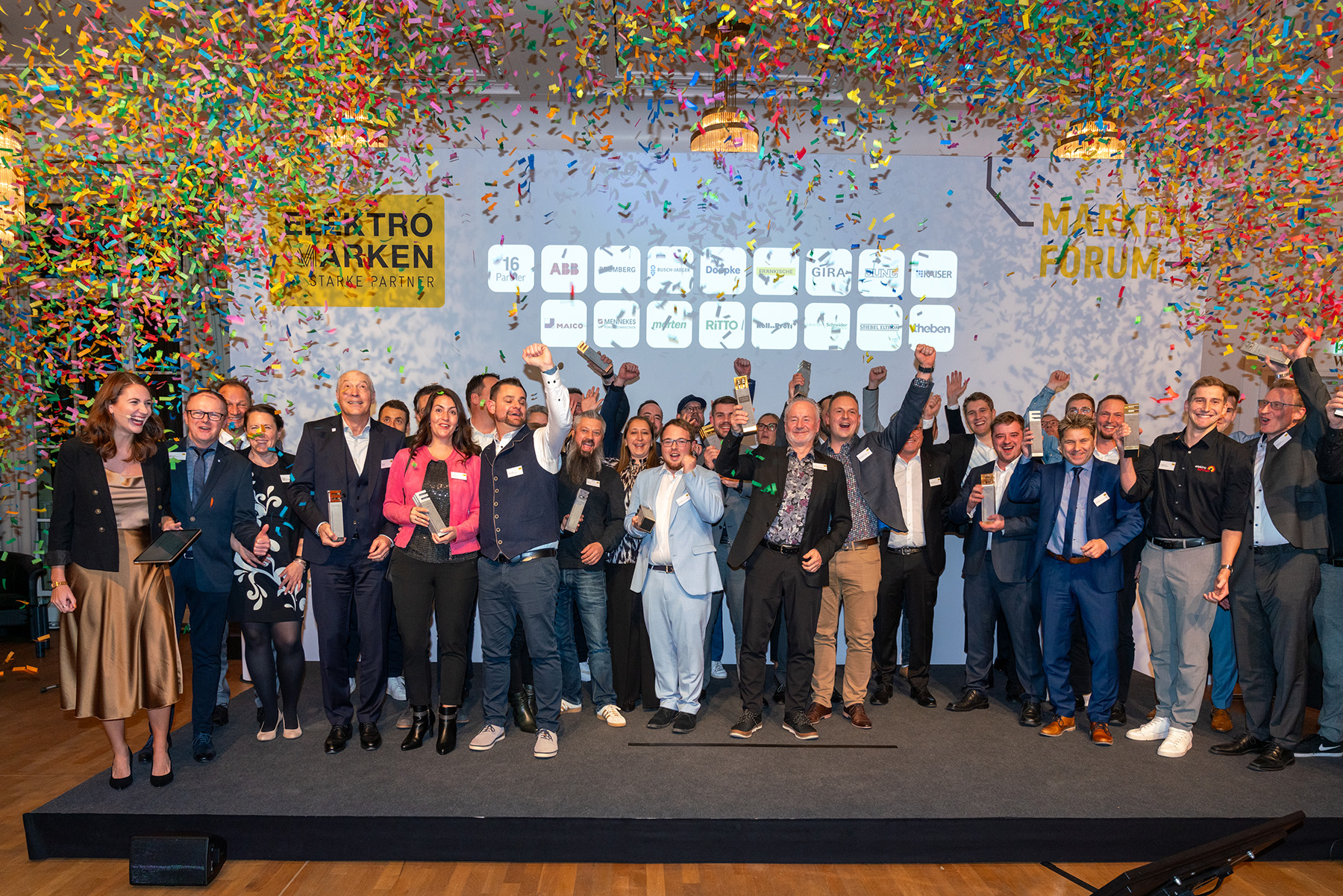 Strahlende Gewinner: Die ELMAR-Preistr&auml;ger 2024