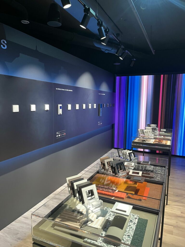 349694 4 Gira IMG 0707 c TeDo rotated 1