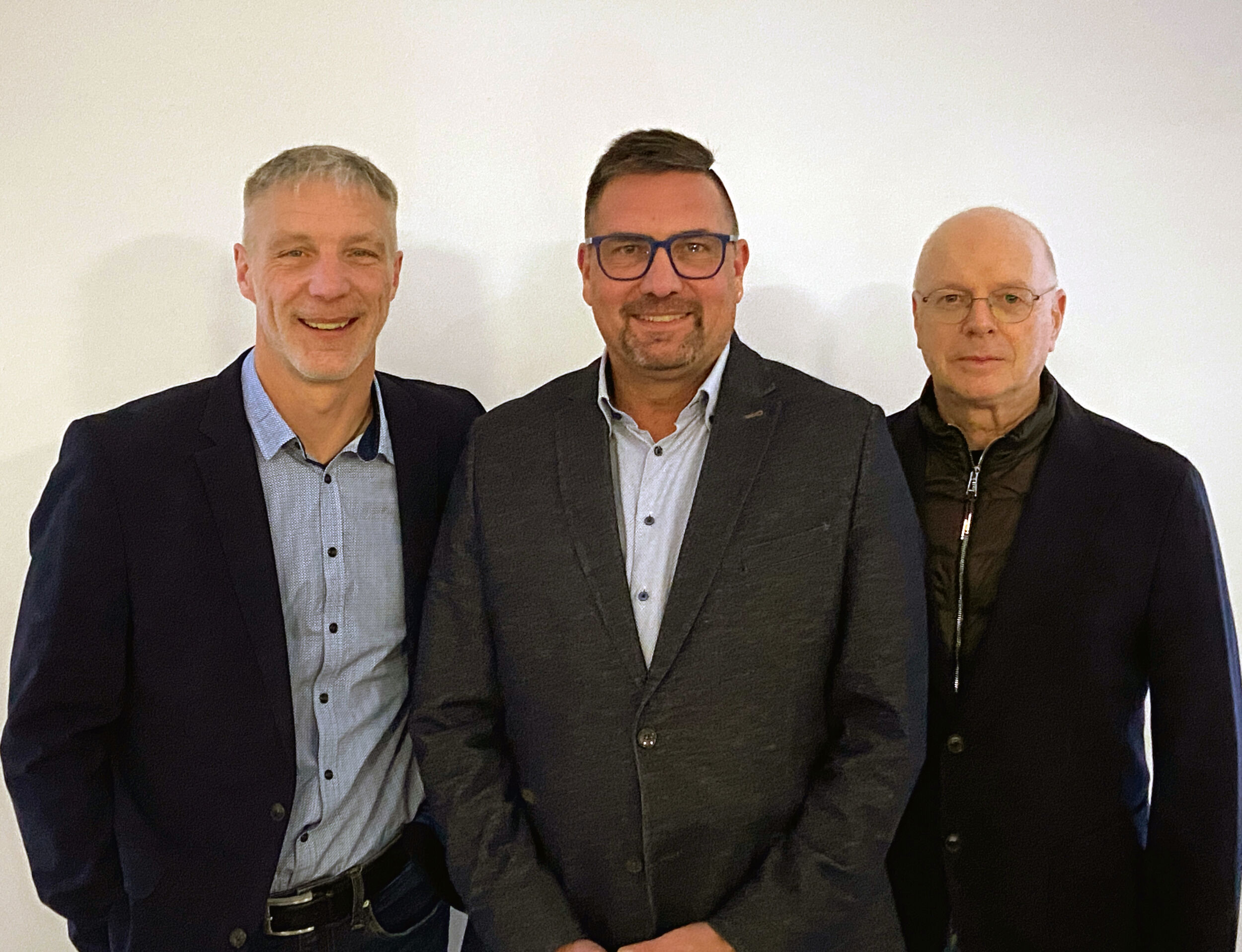 Neuer Vorstand bei der ZVEI-ArGe Errichter und Planer Der Vorstand der Arge Errichter und Planer, v.l.n.r.: Percy Görgens, Christian Kühn, Klemens Siebers