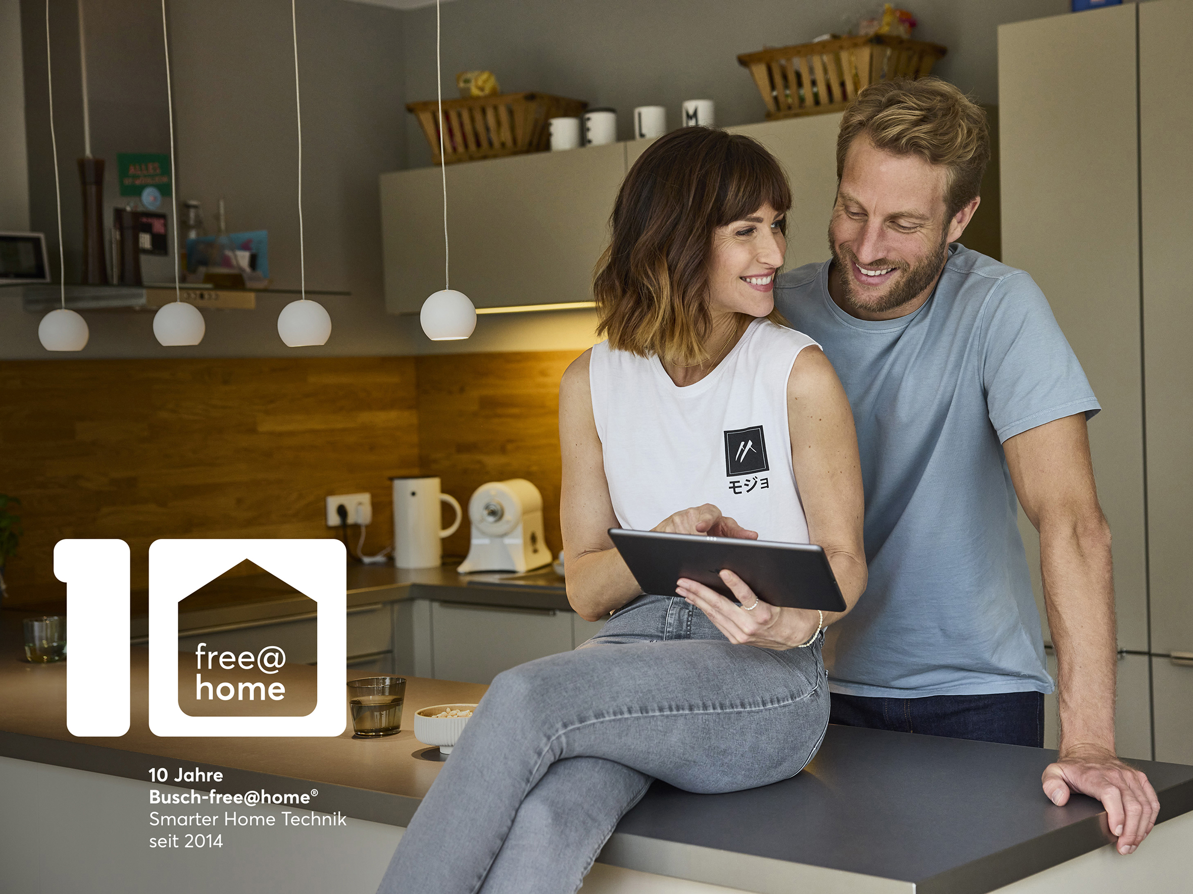 Seit zehn Jahren bietet Busch-Free@Home einen Zugang zu komfortablem, sicherem und effizientem Wohnen.