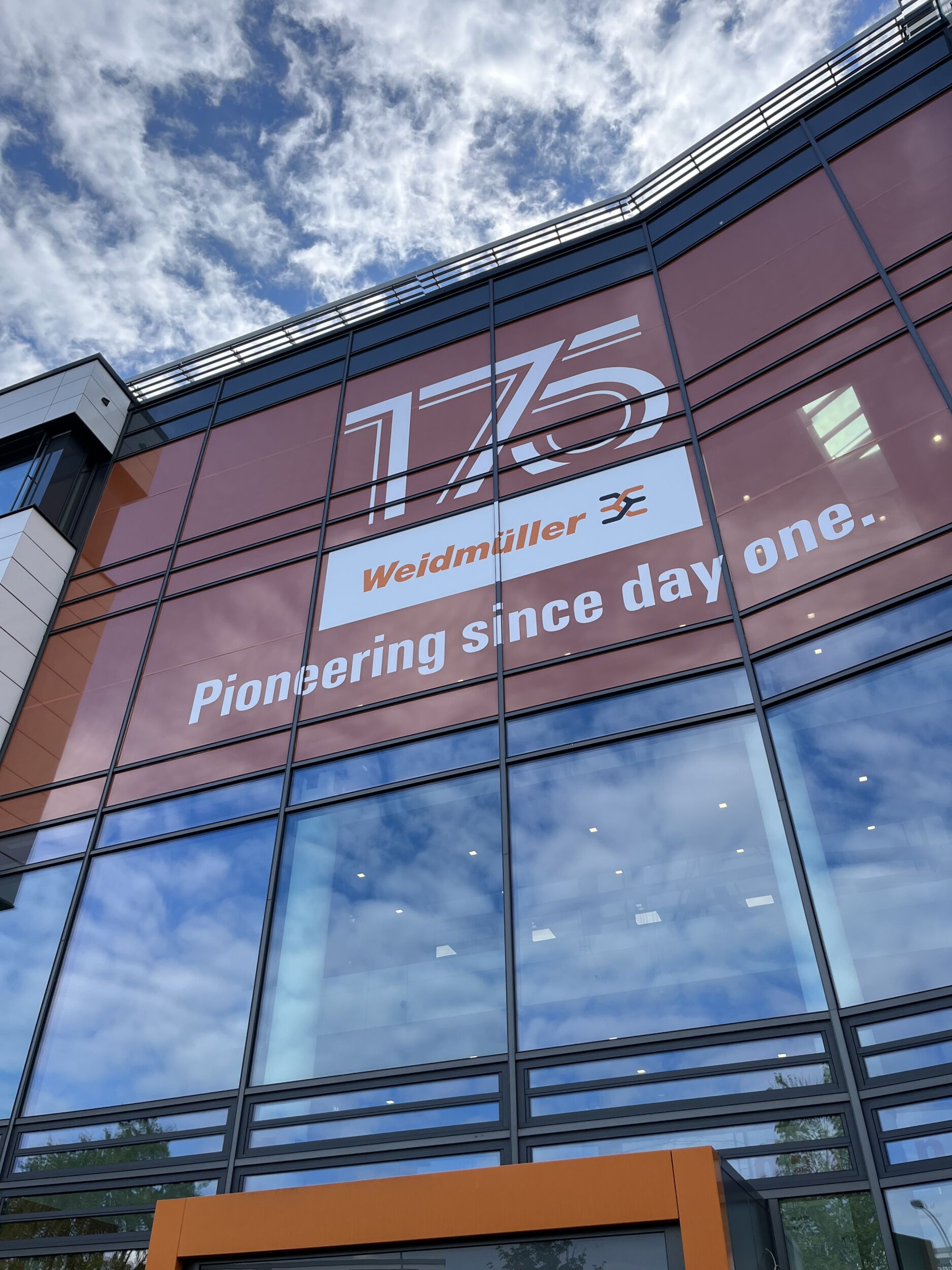 Aus Anlass des 175-jährigen Bestehens hatte Weidmüller Vertreter der deutschen Fachpresse zur Orange Media Week nach Detmold eingeladen.