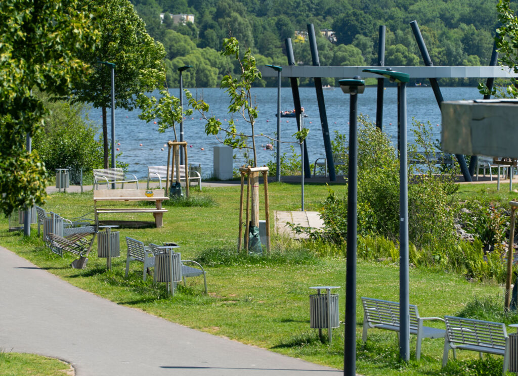 Mit dem vernetzten Steuerungssystem Limas bietet die neue Beleuchtungsl&ouml;sung am Bostalsee mehr Energieeffizienz und Umweltvertr&auml;glichkeit.