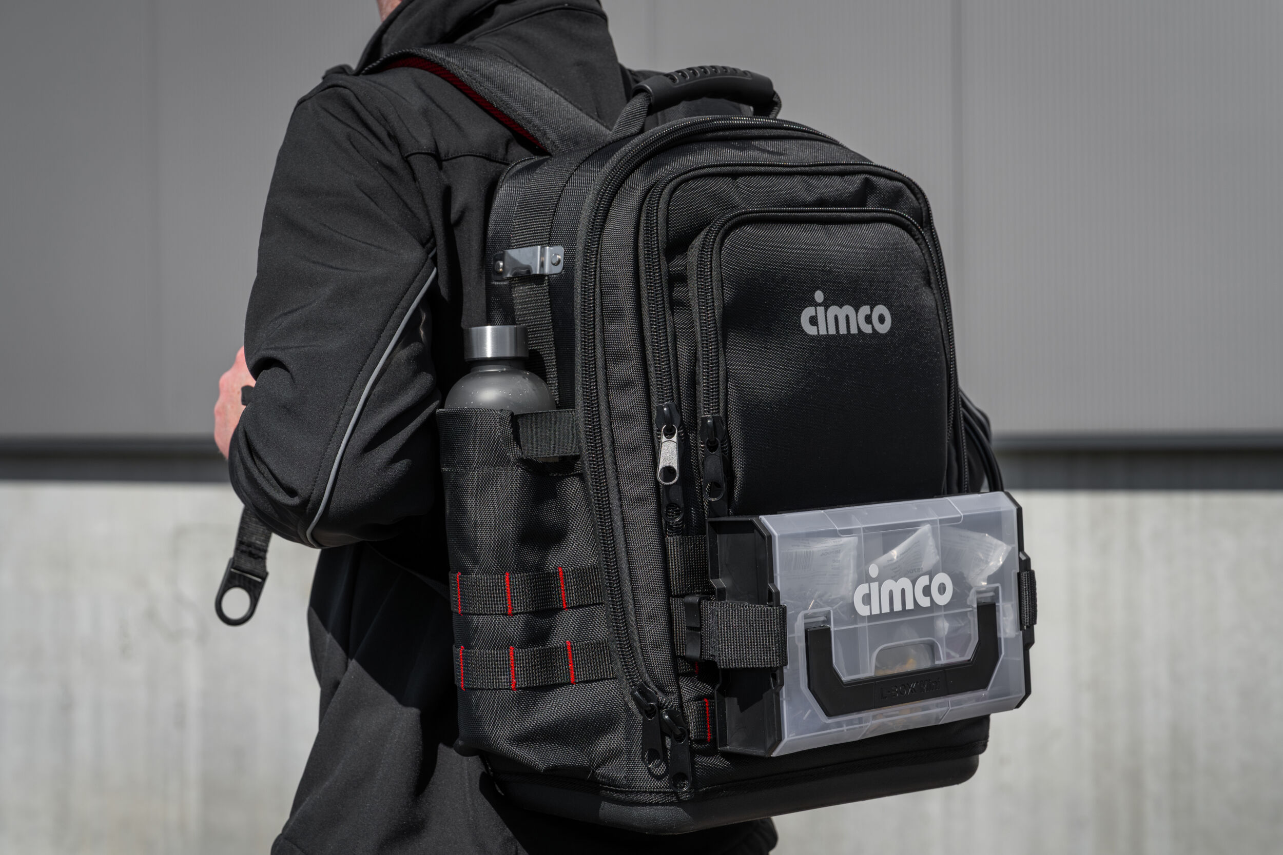 Ein herausragendes Detail des Ergo-XL30 ist die praktische Hook-On-Funktion, die das flexible Anbringen einer L-Boxx Mini ermöglicht. Diese ist beim Kauf inklusive.