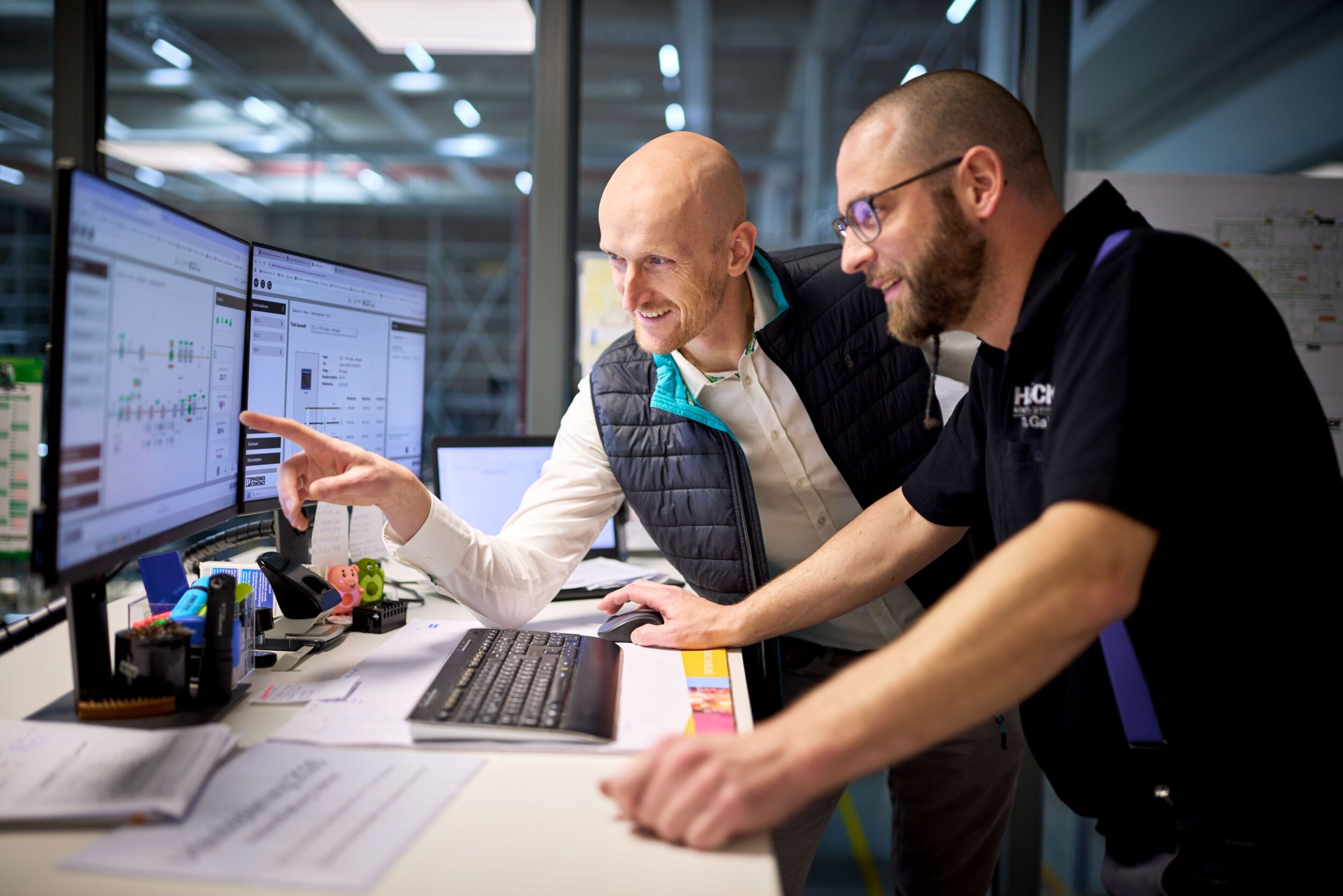 Für eine reibungslose und störungsfreie Produktion setzt Häcker Küchen auf das IoT-basierte Gebäudemanagementsystem Emalytics.