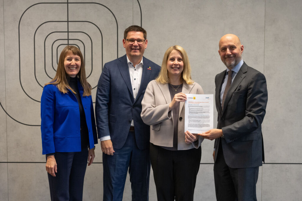 v.l.n.r.: Sabine Busse, Stefan Ehinger, Verena Hubertz, Daniel Hager