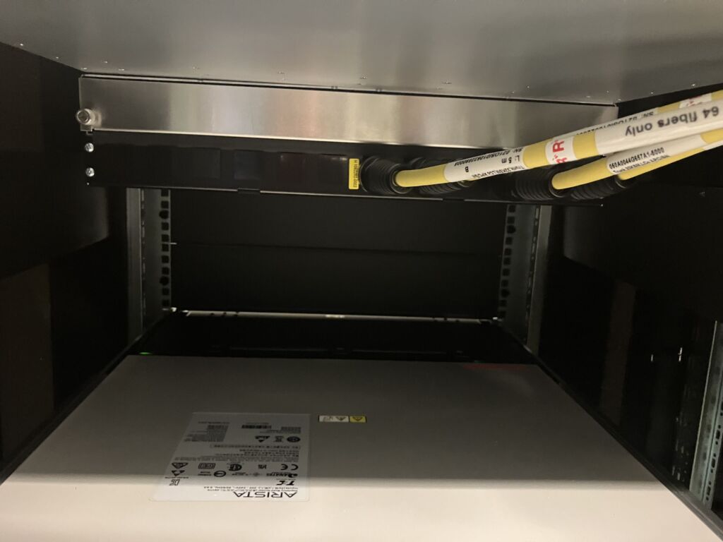 Rosenberger OSI PreCONNECT%C2%AE SMAP G2 19 2HE Trunkaufnahmegehaeuse modulare Rueckseite zur anwenderfreundlichen 1