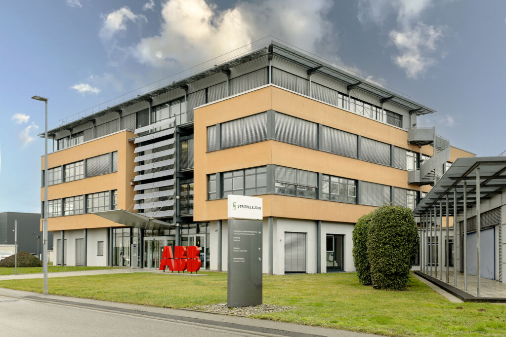 Schon seit &uuml;ber 65 Jahren gibt es den Standort Sasbach von Striebel & John, der seit 1993 zu ABB geh&ouml;rt. - Bild: ABB