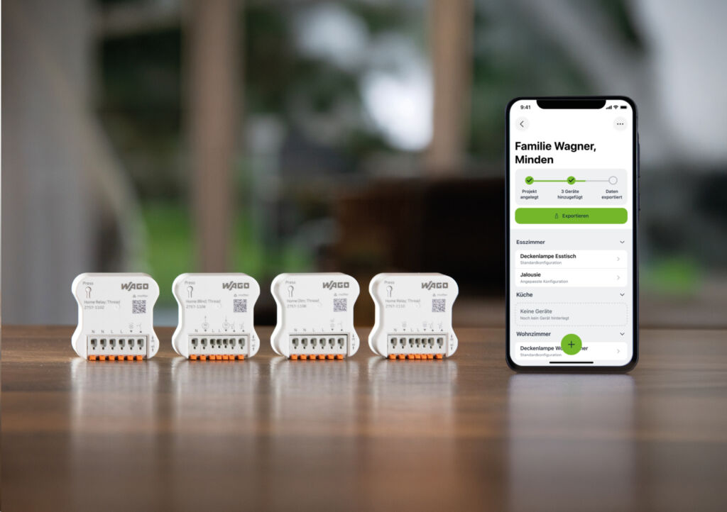 Wago Home Automation besteht aus acht VDE-zertifizierten Funkmodulen – aufgeteilt auf die beiden Varianten 'Matter over Thread und Matter over Wi-Fi'. Das Feature 'Home Setup', in der Wago App, sorgt für eine unkomplizierte Inbetriebnahme und saubere Übergabe an Kunden.