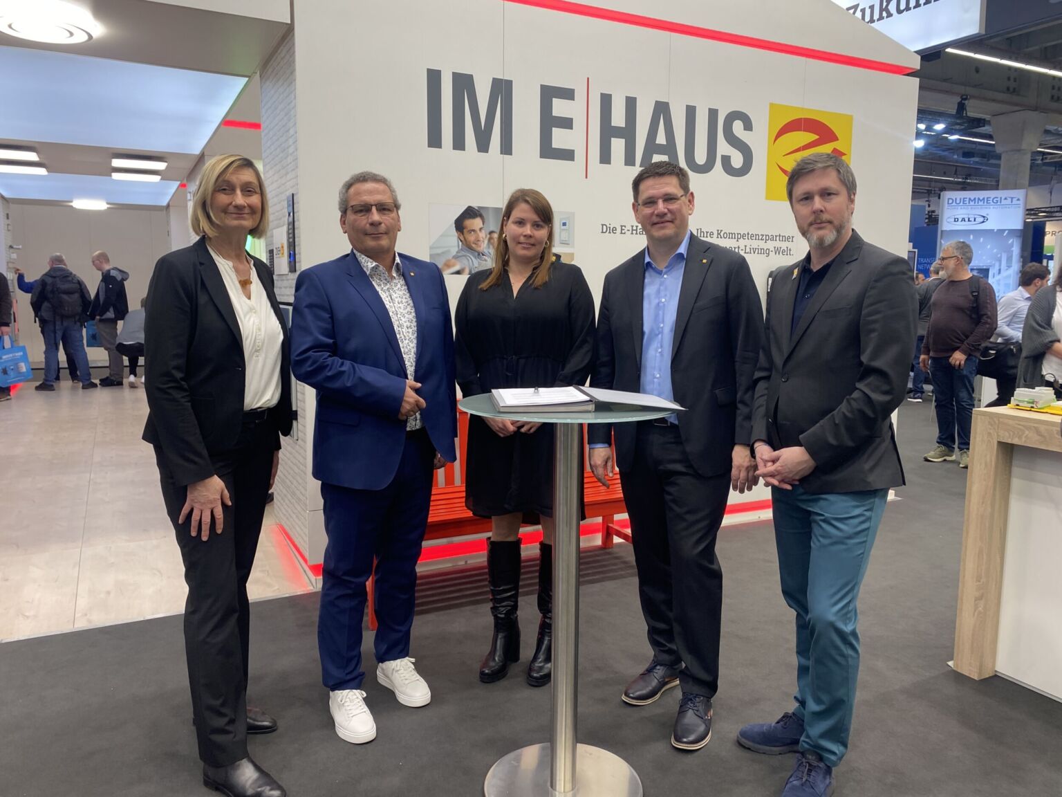 Red Cad ab sofort neuer Teil der E-Markenallianz - GEBÄUDEDIGITAL