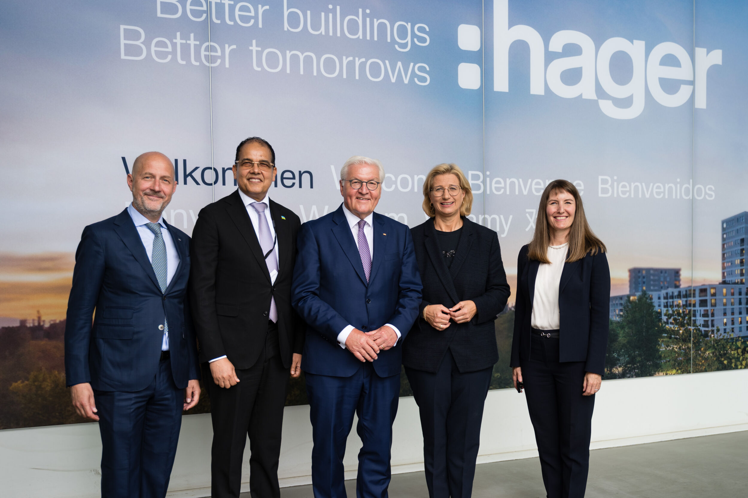 V.l.n.r.: Daniel Hager, Igor César, Frank-Walter Steinmeier, Anke Rehlinger,Sabine Busse