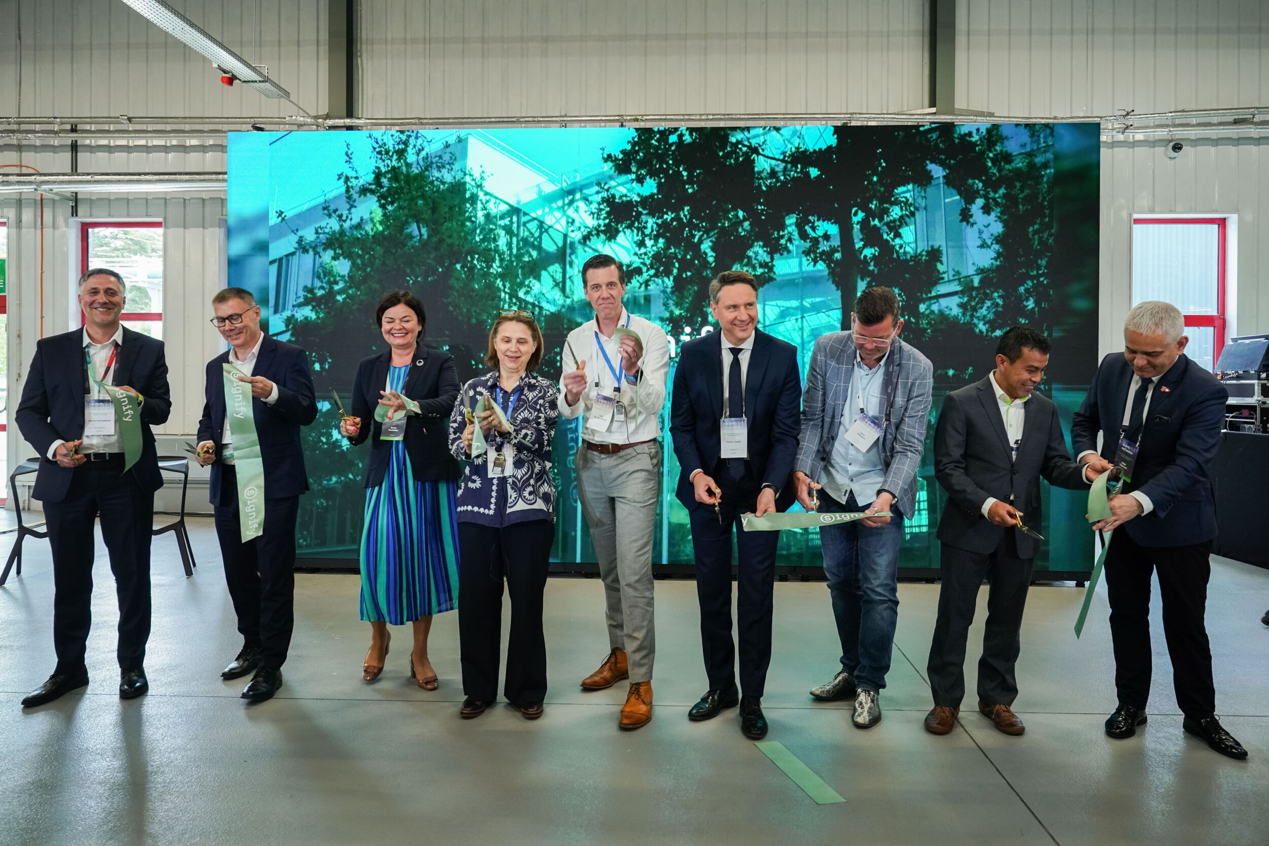 ribbon cutting ceremony