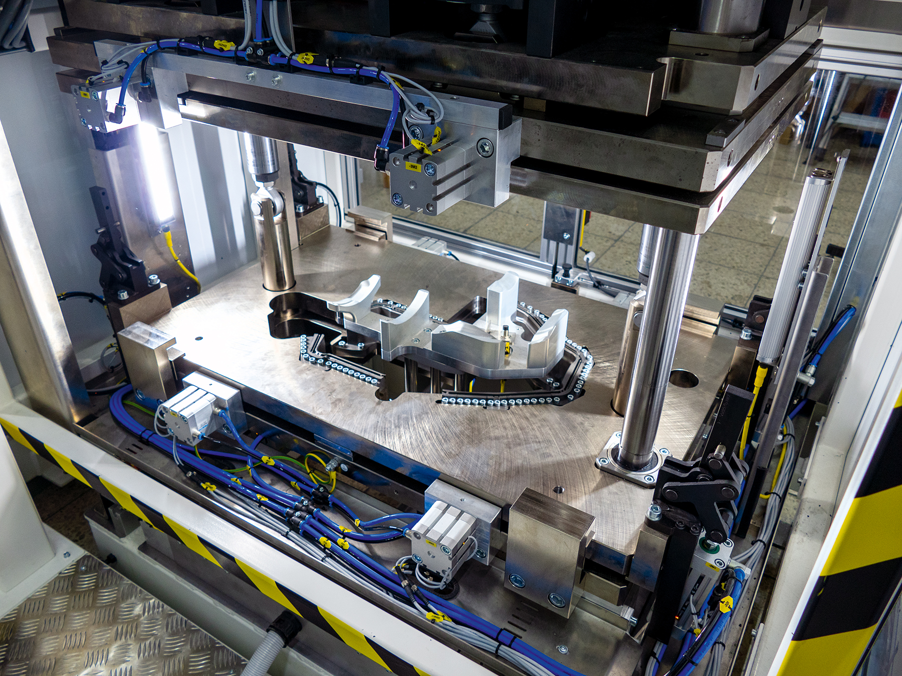 Fachartikel: Automatisierte Fügetechnik