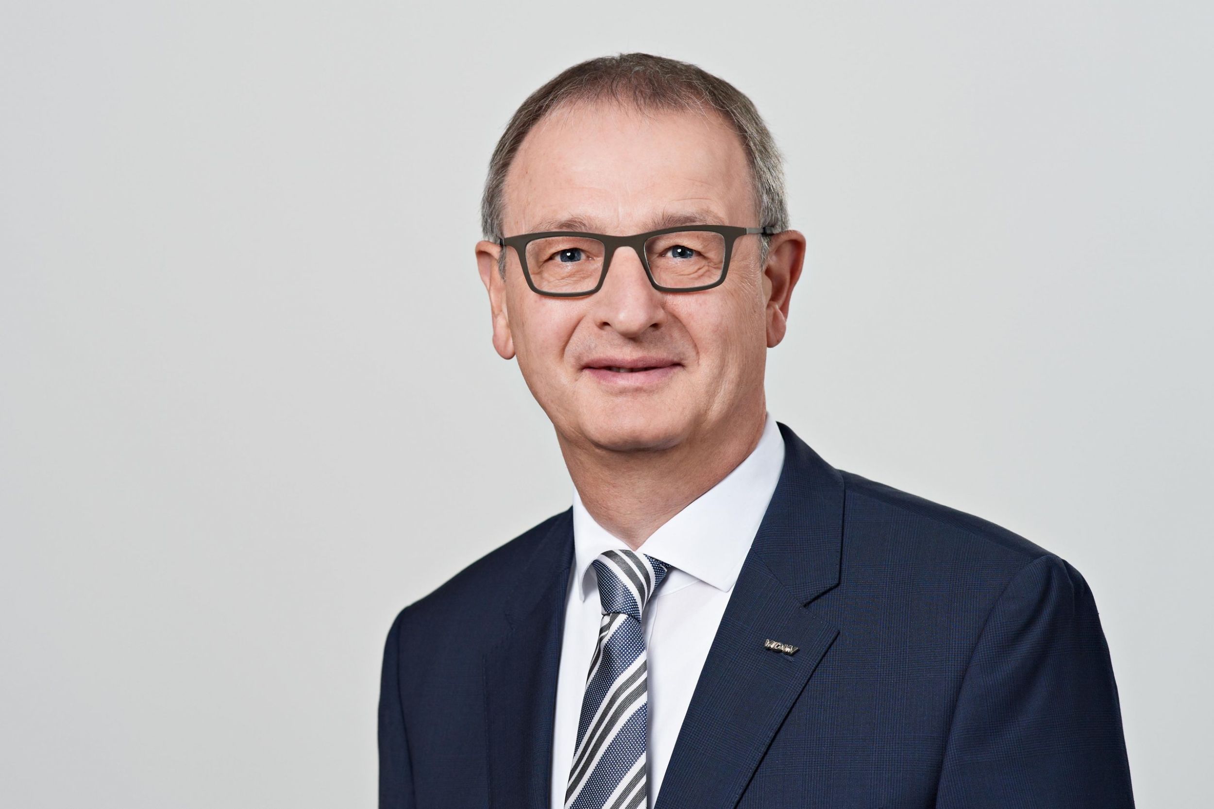 Dr. Wilfried Sch&auml;fer, VDW