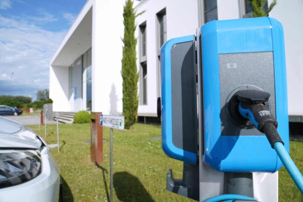 E-Mobilit&auml;t auf dem Vormarsch - auch 
die Zimmer Group setzt seit Jahren bei ihren Firmenwagen auf Elektroantrieb.