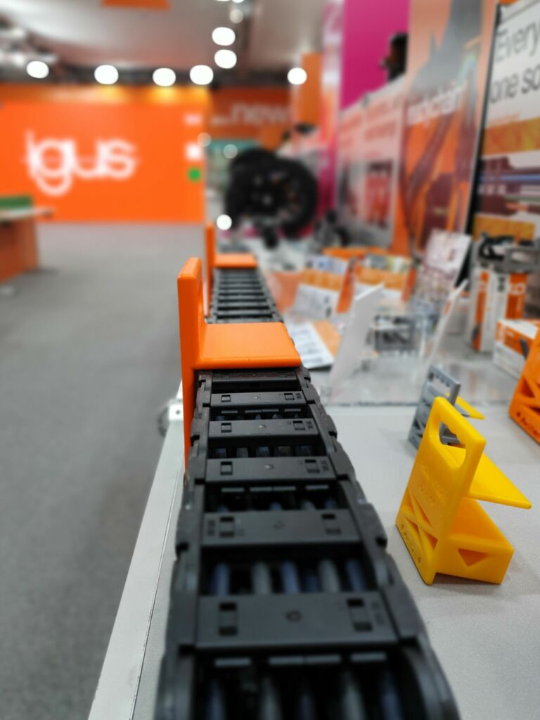 Beim Spezialisten für Motion Plastics in Köln erhalten Kunden und Interessenten sowohl real im Showroom als auch per Online-Verbindung detaillierte Einblicke in die umfangreiche Produkt- und Lösungsvielfalt des Global Players.