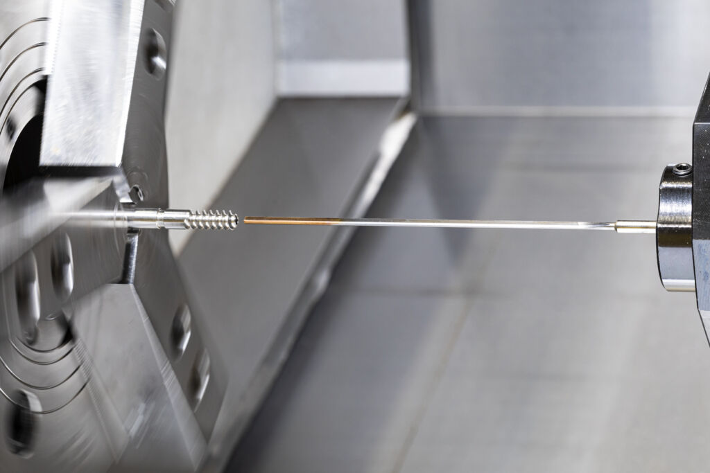 Vollhartmetall-Einlippenbohrer kommen bevorzugt in der Massenproduktion zur Anwendung. Ihr VHM-Schaft verleiht ihnen eine hohe Steifigkeit.