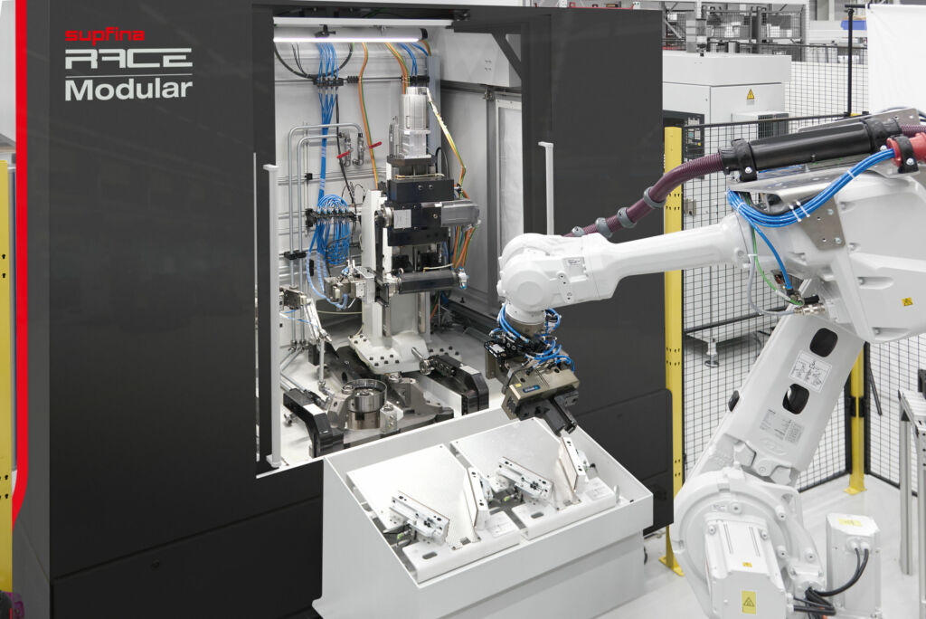 Systemlösung Supfina Race Modular für den autonomen und bedienerlosen Betrieb