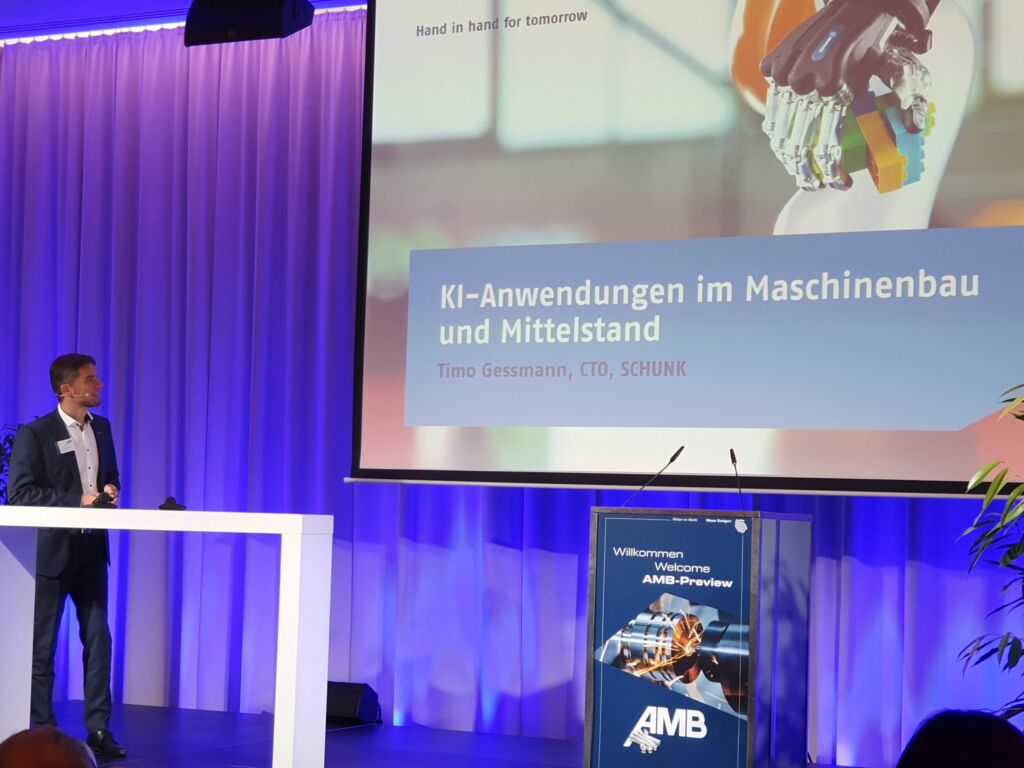 Die Keynote ‚Künstliche Intelligenz im Maschinenbau und Mittelstand‘ hielt CTO Timo Gessmann vom Hermes Award-Gewinner Schunk.