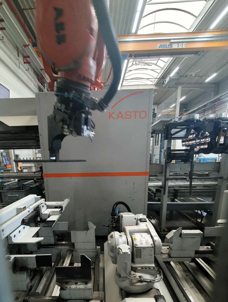 Die Baden-Württemberger entwickeln rund um ihre Sägetechnologien und Lager zahlreiche Handlinglösungen: oft vollautomatisiert und ausgelegt für 24/7 Produktionen.