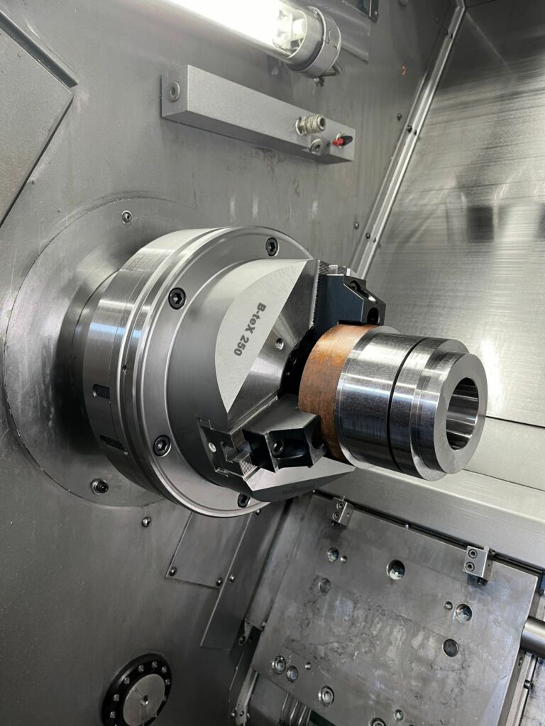 Das neue 3-Backenfutter B-teX erg&auml;nzt das Spannmittelangebot f&uuml;r die Schnellwechsel-Schnittstelle centroteX. 