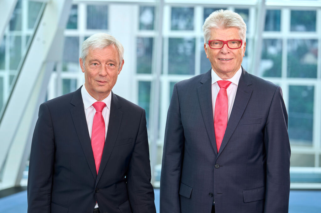 Bisher bestand der Vorstand der Friedhelm Loh Group aus Prof. Dr. Friedhelm Loh, Vorstandsvorsitzender und Inhaber der Unternehmensgruppe (rechts), und CFO Ralph Lindackers (links).