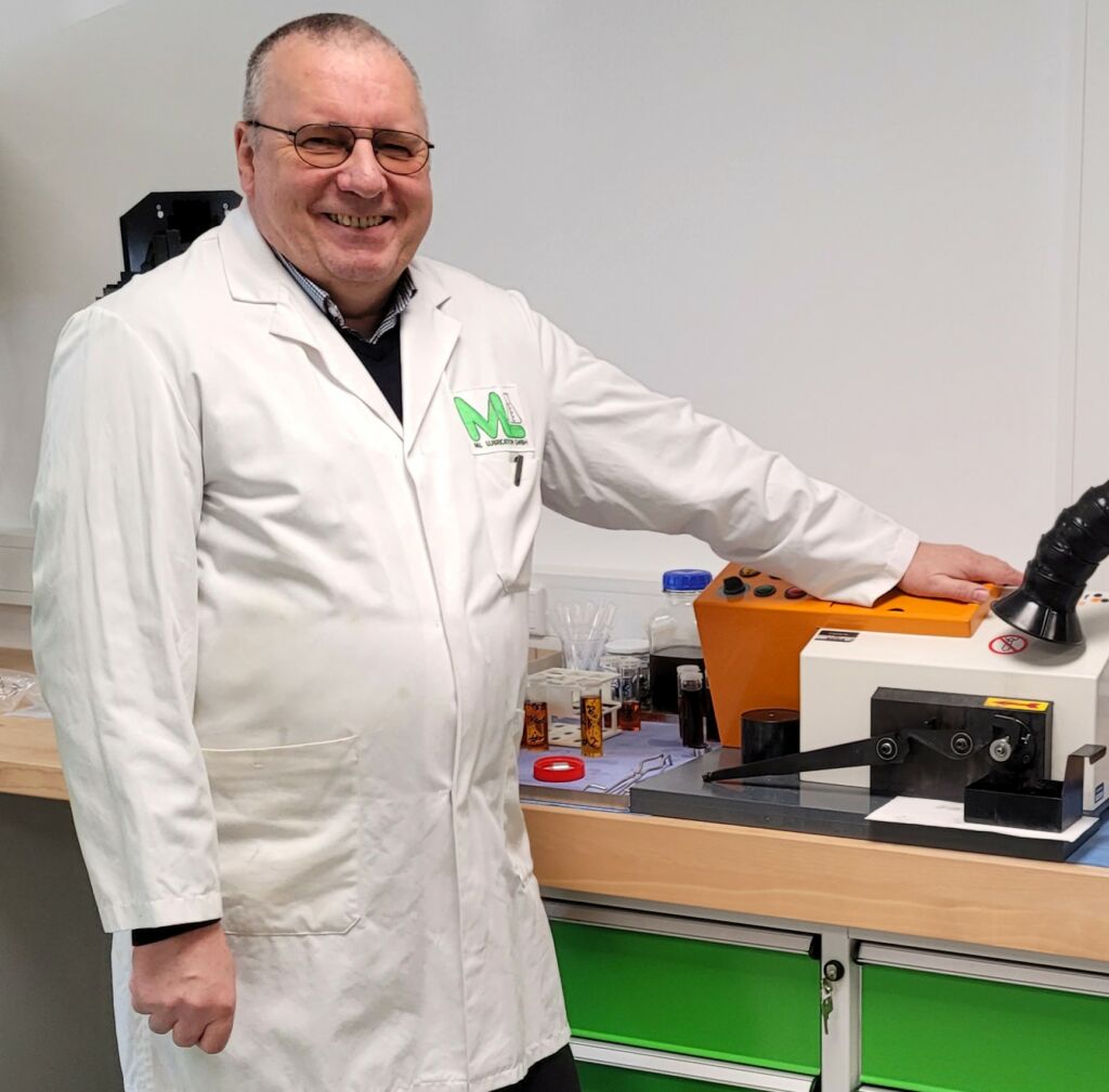 Prof. Dr. Joachim Schulz 
von ML Lubrication bringt 
33 Jahre Erfahrung aus der 
Schmierstoffbranche mit.